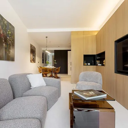 Genteel Solanilla Apartment *