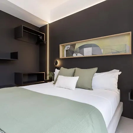 Genteel Solanilla Apartment